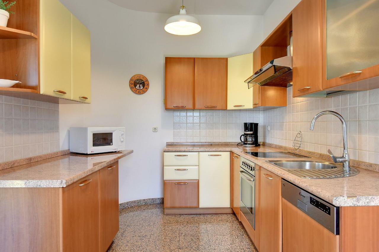 Villa Mutila ميدولين المظهر الخارجي الصورة